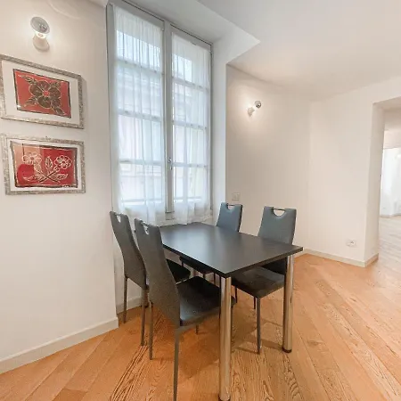 Seventh Apartament