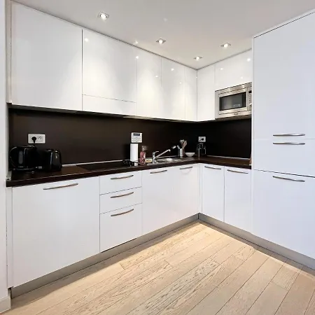 Seventh Appartement *