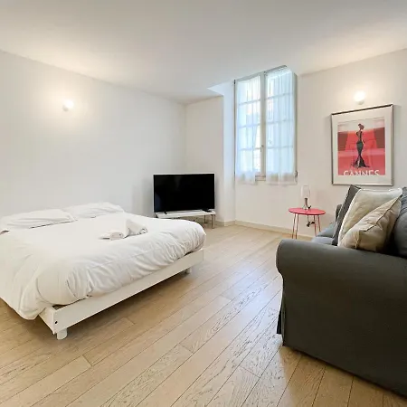 Seventh Appartement *